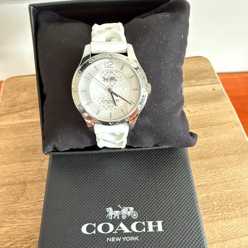 Coach Maddy Watch